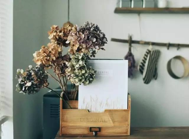 干花怎么做才能更好看,干花制作方法以及装饰方式