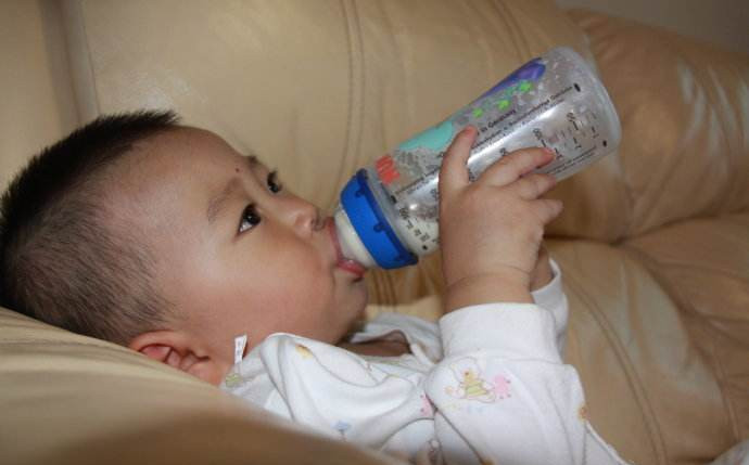 一断奶就生病,为什么断奶就发烧