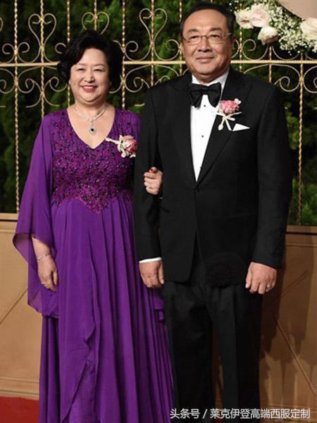 婚礼妈妈服装该怎么选择