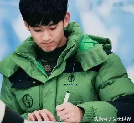 左撇子强行改成右撇子会迟钝吗,左撇子用右手写字变迟钝