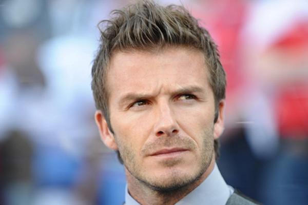 皇马大罗和卡洛斯配合,皇马齐达内贝克汉姆大罗照片