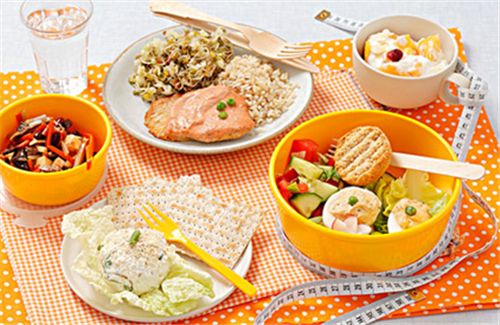 秋天天气干燥怎么护肤,瑟瑟秋雨降秋燥气温