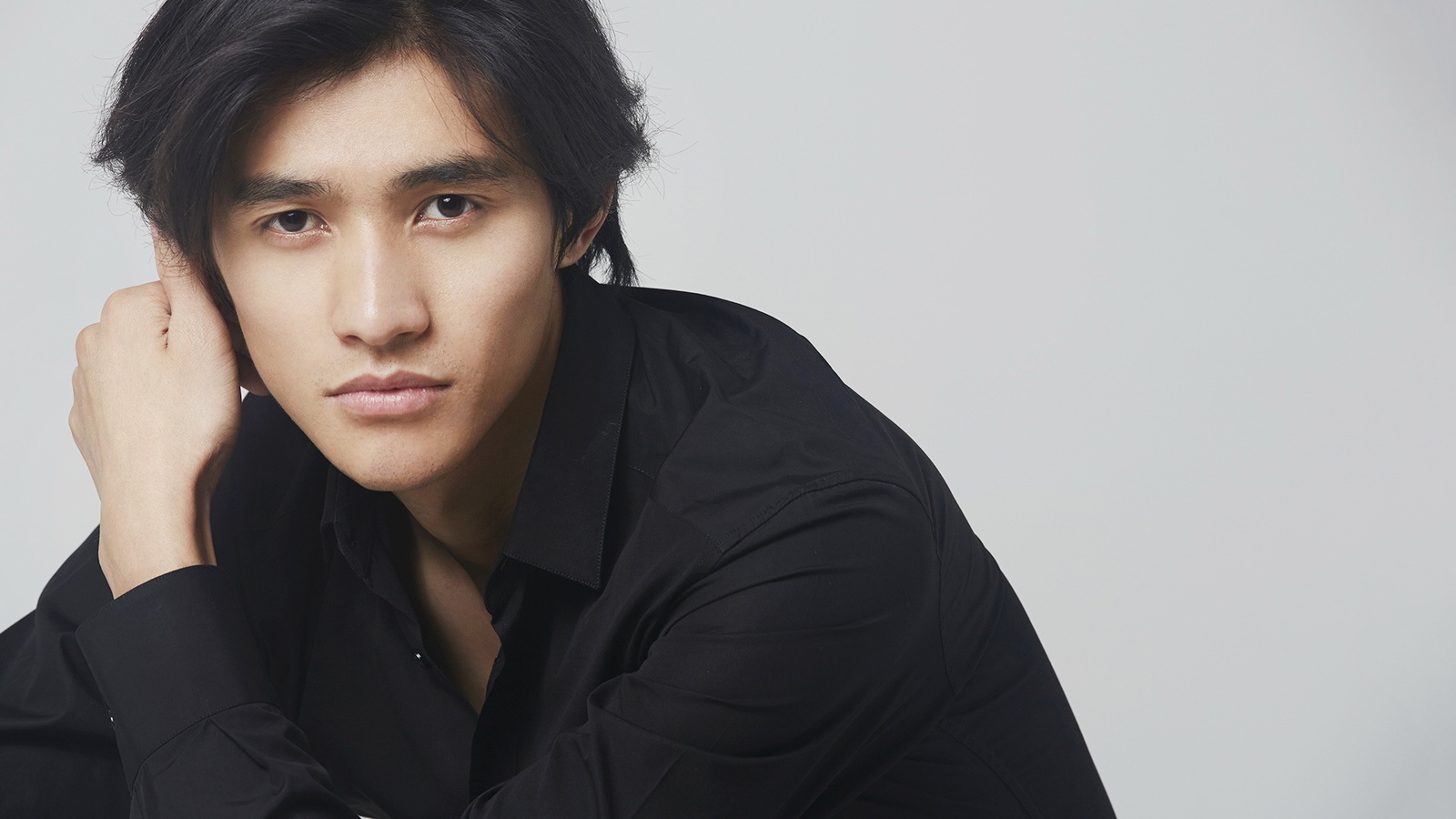 24岁出道，超模出身，《思美人》火遍全国，搭档小s成新晋男神