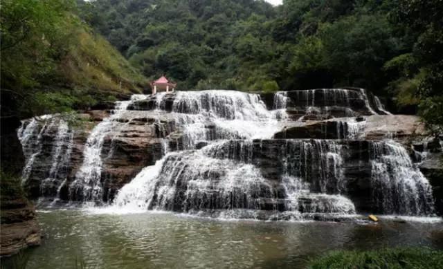云南昆明悠闲的夏天避暑环境,昆明周边最好的避暑城市