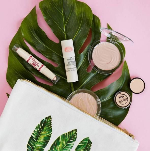 一两百块钱的彩妆真的好用吗,彩妆好一点和一般的区别