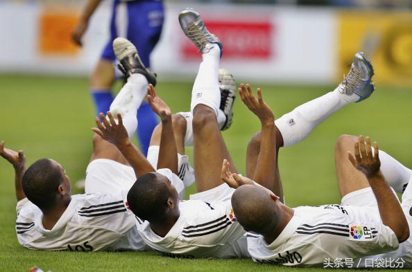 德国足球进球纳粹手势庆祝,足球运动员庆祝动作纳粹礼