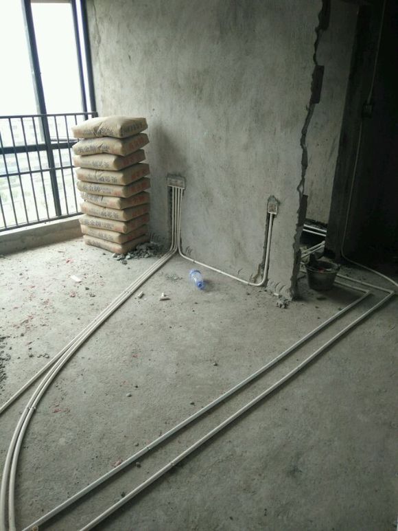 水电布线图现场,水电施工对比图