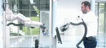 神的触手被做了出来，可以轻松吸住柱状体！