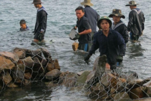 越南对中国施以援手,越南和中国最新事件