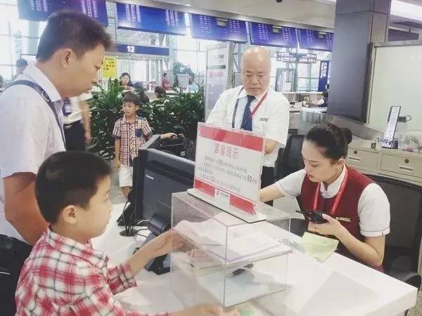 火车托运儿童,托运孩子小车