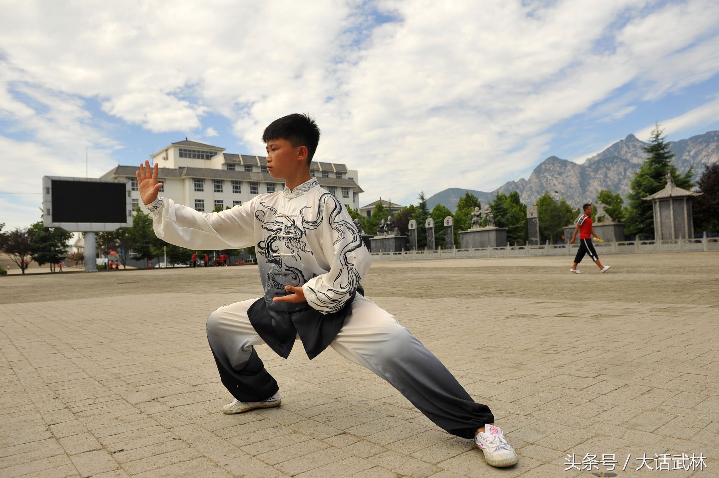 深藏不露嵩山脚下冉冉升起的太极新星