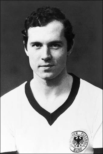 拜仁慕尼黑南部之星钢琴曲,天下足球德甲拜仁慕尼黑南部之星