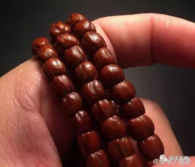 百香籽没黑点是假的吗,百香籽5厘米的是假货吗