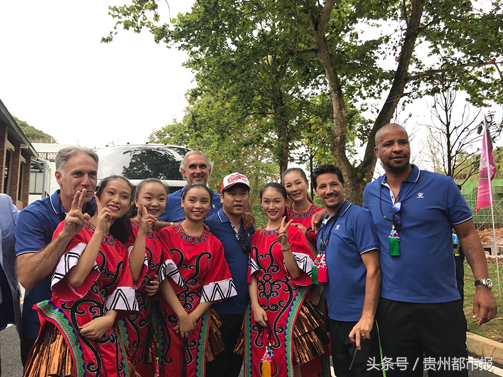 这太令人震惊了！前世界足球先生菲戈，大赞都匀“足球小镇”