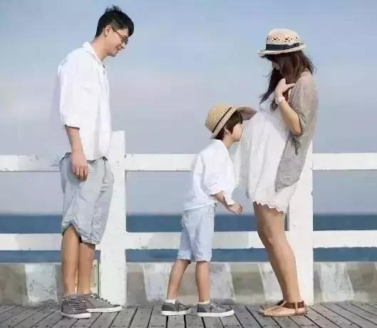 靳东二胎生了吗,靳东二胎香港