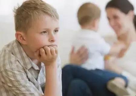 靳东二胎生了吗,靳东二胎香港