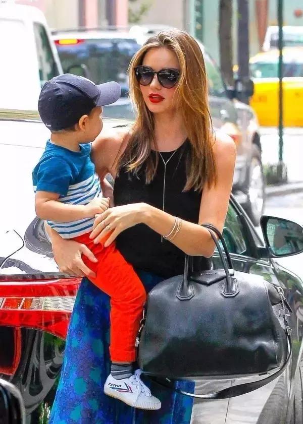 我们嫌弃的东西，怎么老是被外国人做火？