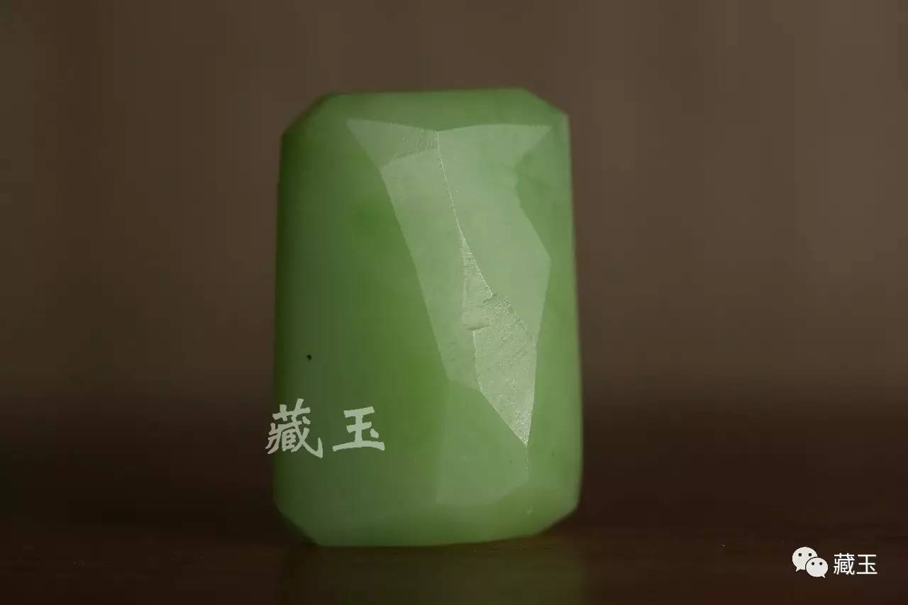 如何判断假翠青和田玉,精品翠青玉石造假