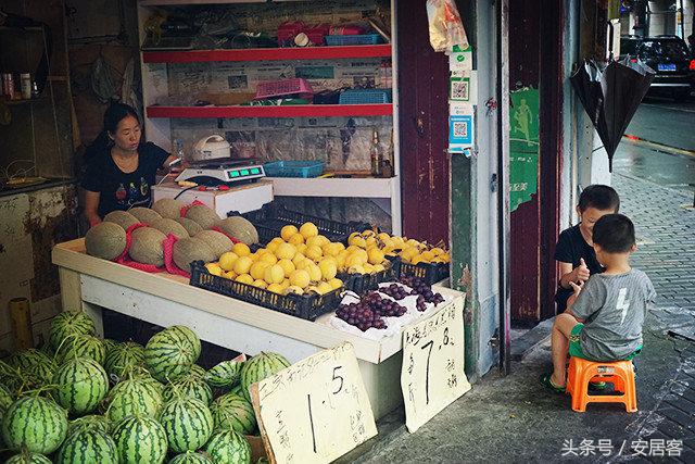 上海房价这么贵都是些什么人买房,上海房价太贵平民怎样买房