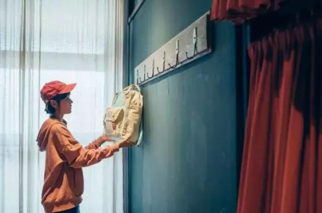 背了这个“甜甜圈”包包，我彻底放弃了北极狐