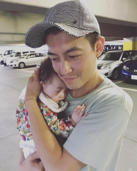 世人只记得他的丑闻，他却默默撑起了一个潮牌帝国