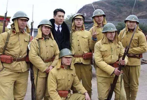 靳东演技受质疑金星直言角色单一,金星实力吐槽靳东演技角色太雷同