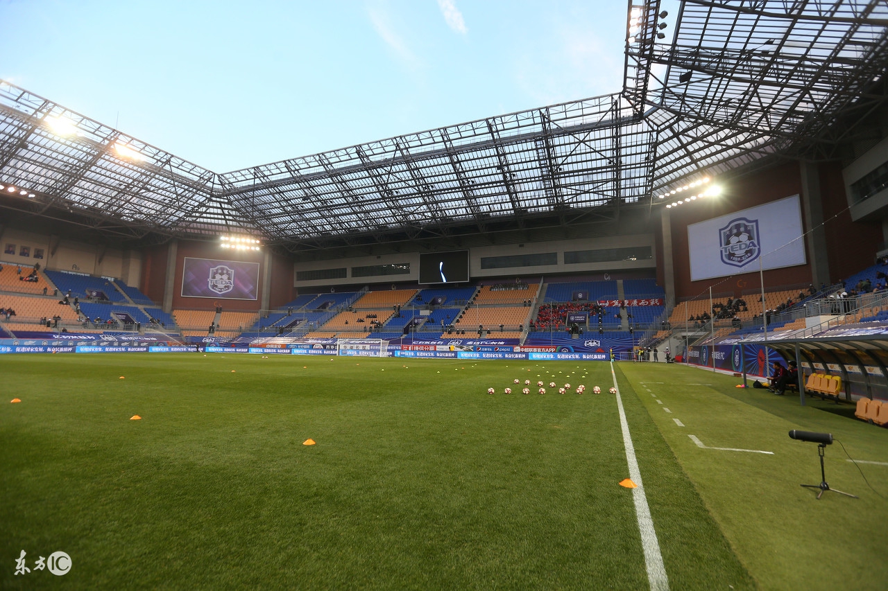 中超唯一有球场的球队,中超几个球队有专业足球场