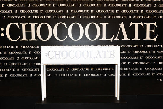 邱淑贞为什么嫁给沈嘉伟详细介绍,邱淑贞老公沈嘉伟是瘸子吗