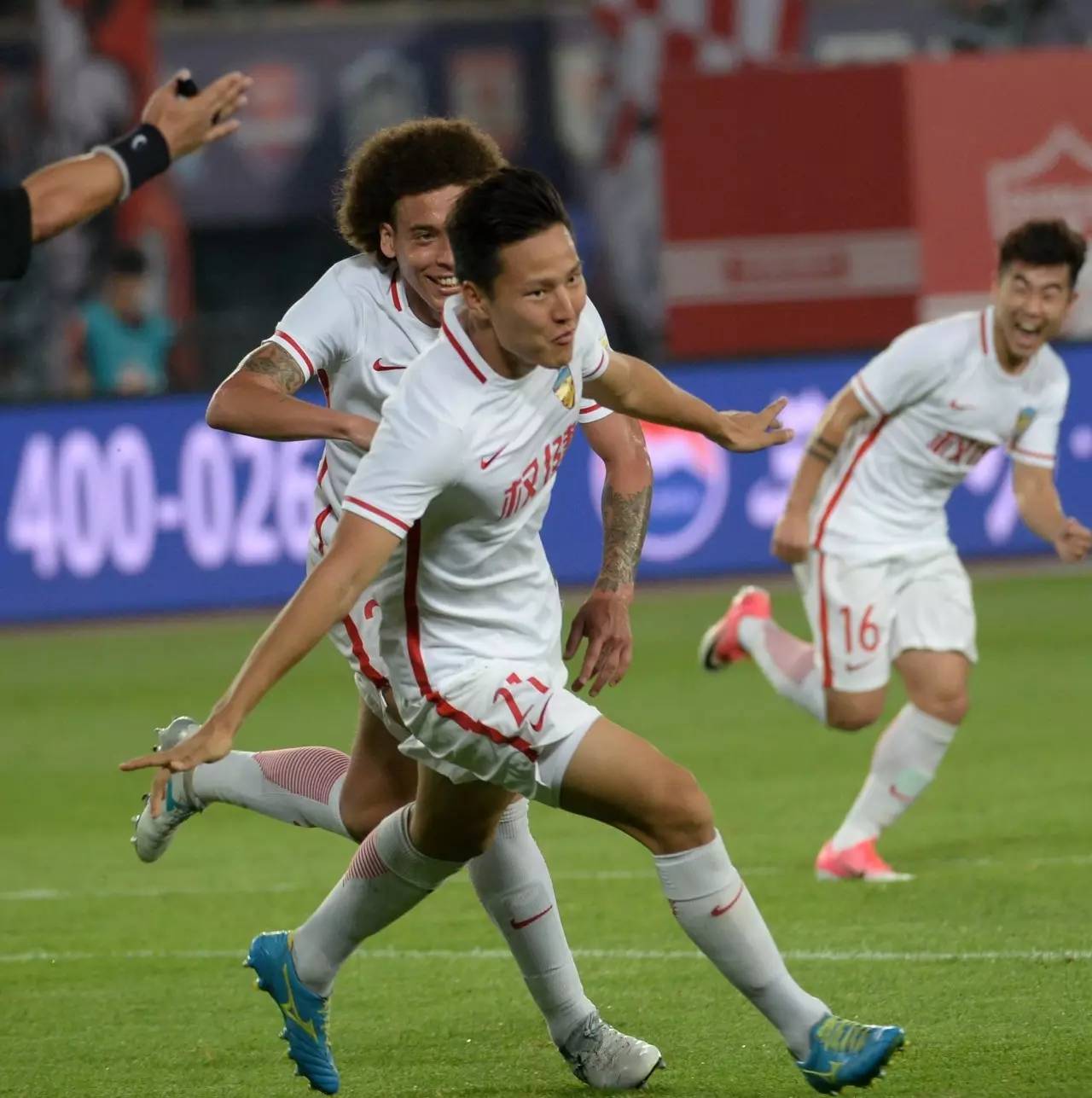 权敬源进世界杯大名单了吗,权敬原转会天海