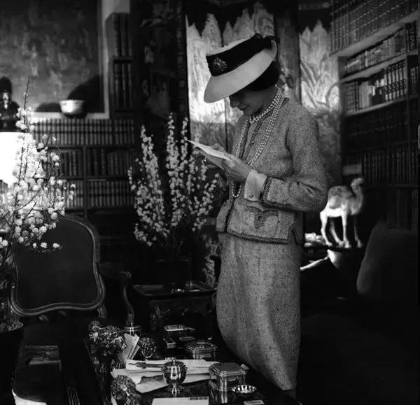 香奈儿嘉柏丽尔香水哪一年发布的 (chanel嘉柏丽尔香水50ml)