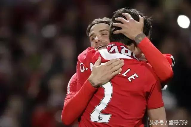 好基友一辈子,盘点足坛巨星的那些温暖瞬间