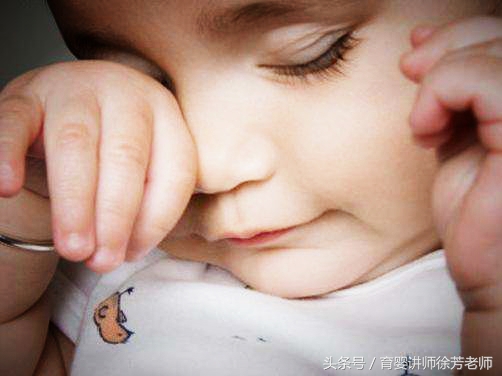 宝宝眼屎多是上火吗,宝宝眼屎多就是上火