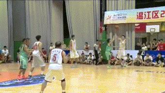 CBA库班篮球水平高，55岁还很强，球迷：比许家印厉害