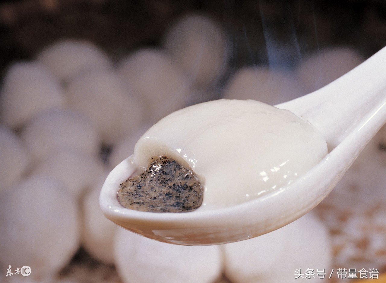 胃里胀气顶胸口难受,胃打嗝胀气吃什么药