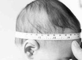 一岁宝宝头围不平整,宝宝1岁半头围偏小怎么办