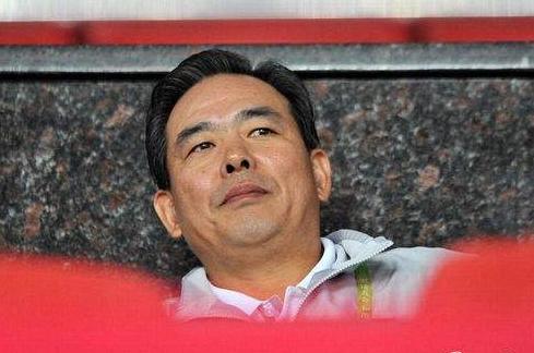 贾秀全替换球员,贾秀全执教申花