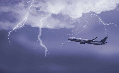 坐飞机延误,坐飞机遇到延误的安全关注事项