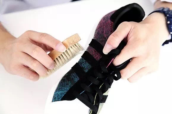 新百伦领跑鞋子清洗视频,新百伦领跑400左右的鞋子