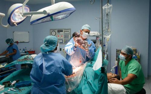 顺产后遗症vs剖腹产后遗症,顺产vs剖腹产准妈你会怎么选