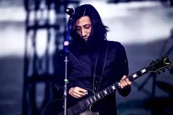 谢天笑我没有未来,谢天笑我不是明星