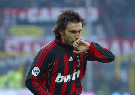 在每一个不眠的夜里,在每个孤独的深夜陪伴你