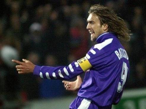 在每一个不眠的夜里,在每个孤独的深夜陪伴你