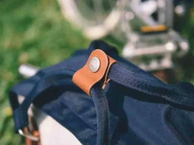 背了这个“甜甜圈”包包，我彻底放弃了北极狐