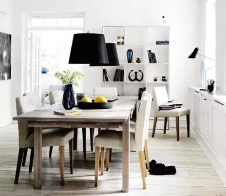 小户型餐桌方桌还是圆桌漂亮,方形餐桌和圆桌哪个更高级