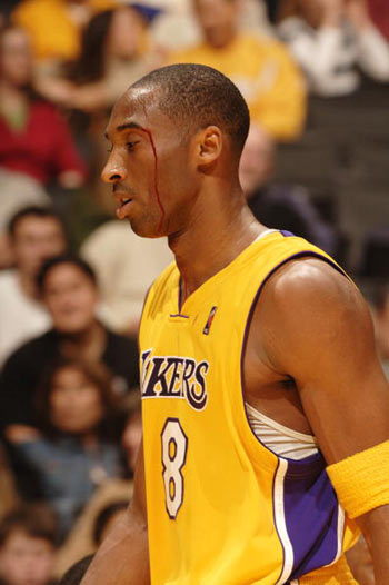 科比为什么被称为黑曼巴,为什么科比被叫做黑曼巴