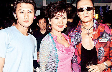 娱乐圈几个戴墨镜的,娱乐圈最喜欢戴墨镜的女明星