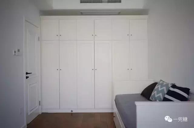 打柜子谁都会，但把柜子巧妙地藏起来，她家是个榜样