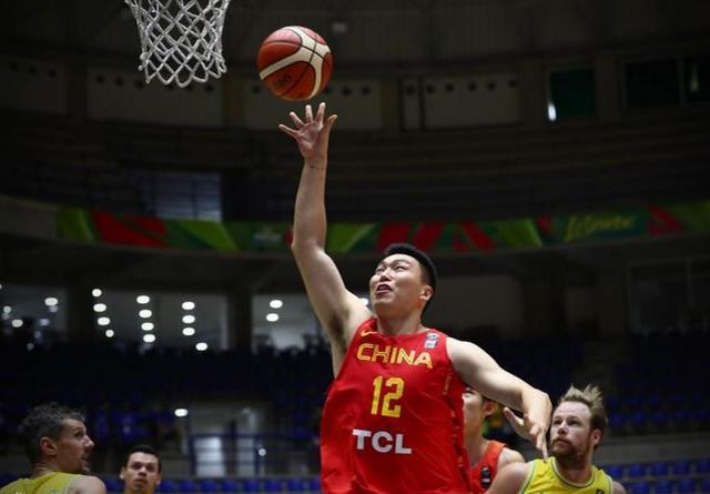 詹姆斯周鹏,男篮最后一块遮羞布