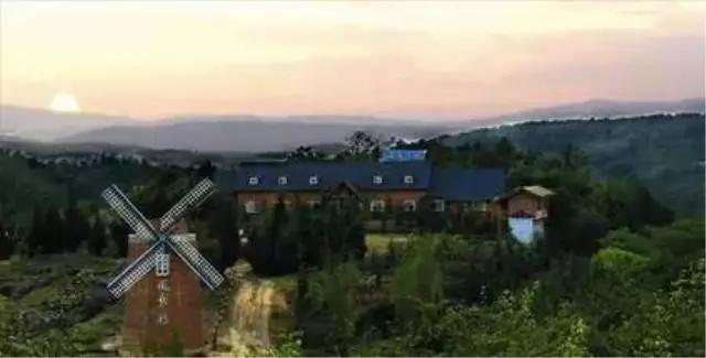 云南昆明悠闲的夏天避暑环境,昆明周边最好的避暑城市