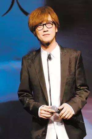 年少遇小刚，情歌听到殇